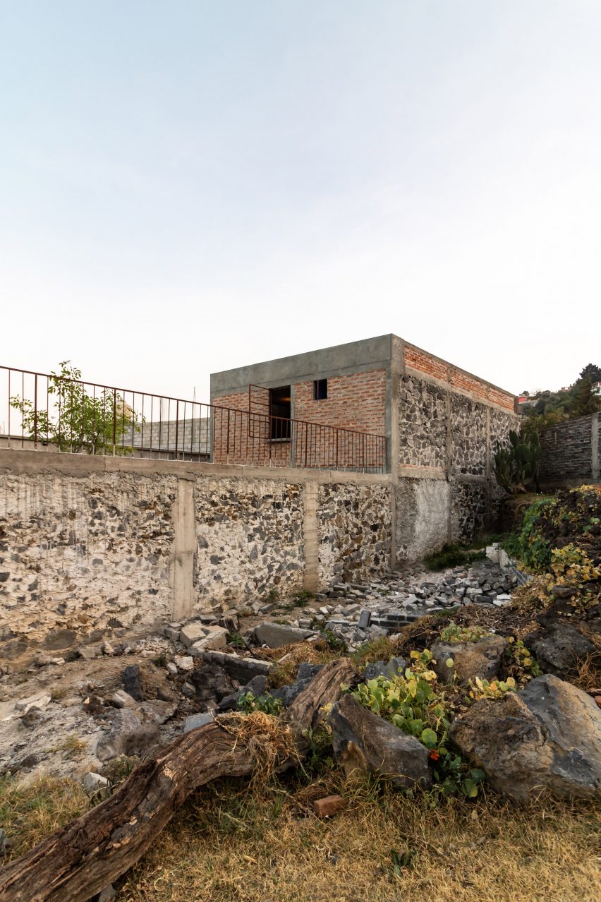 Casa Nakasone by Escobedo Soliz