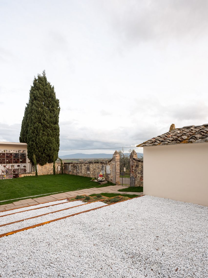 Cemetery Castel San Gimignano by Microscape