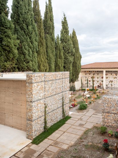 Cemetery Castel San Gimignano by Microscape