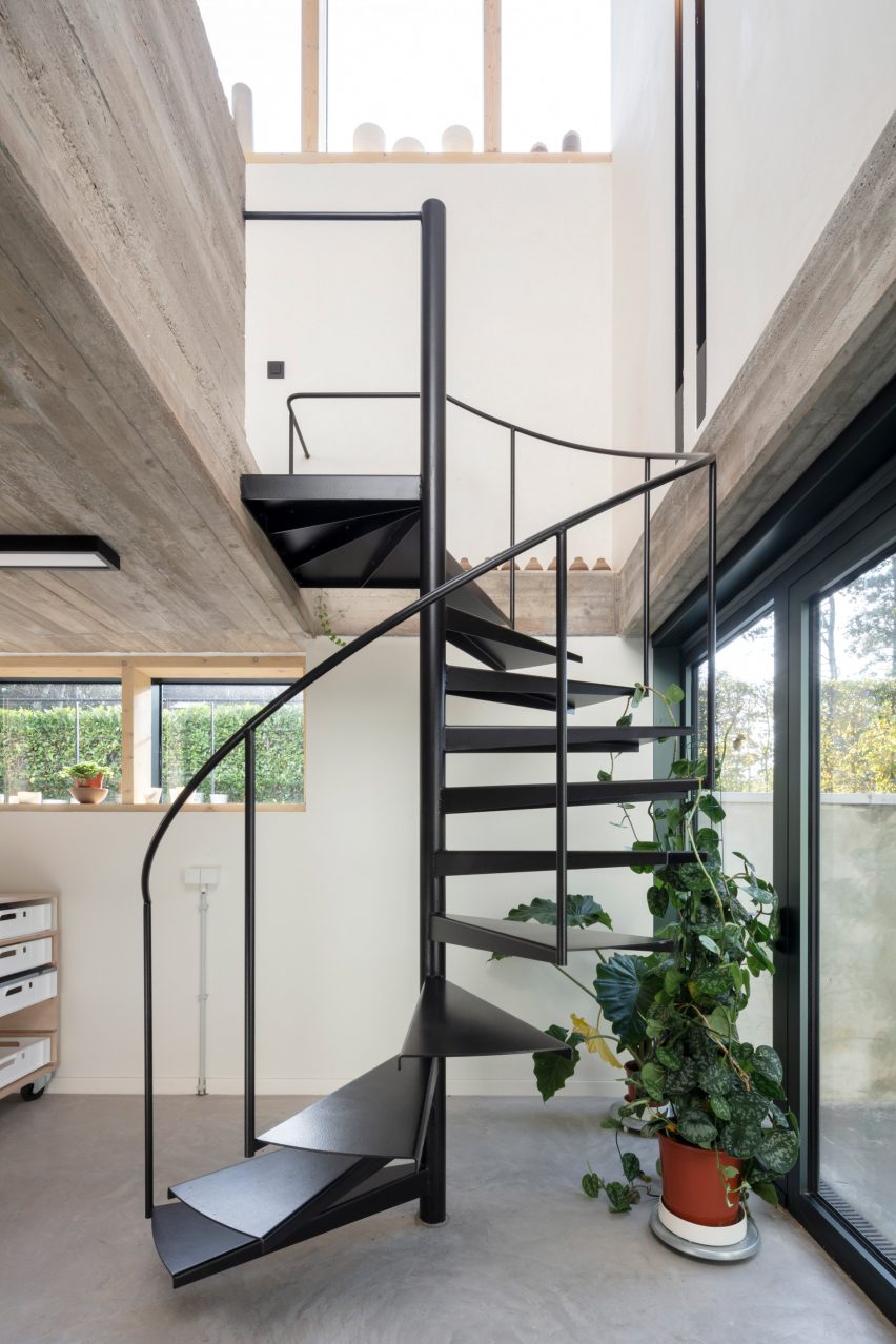 Clay Studio by LAVA Architecten