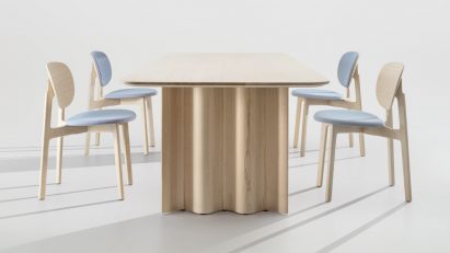 Läufer & Keichel design table with ribbon-like legs for Zeitraum
