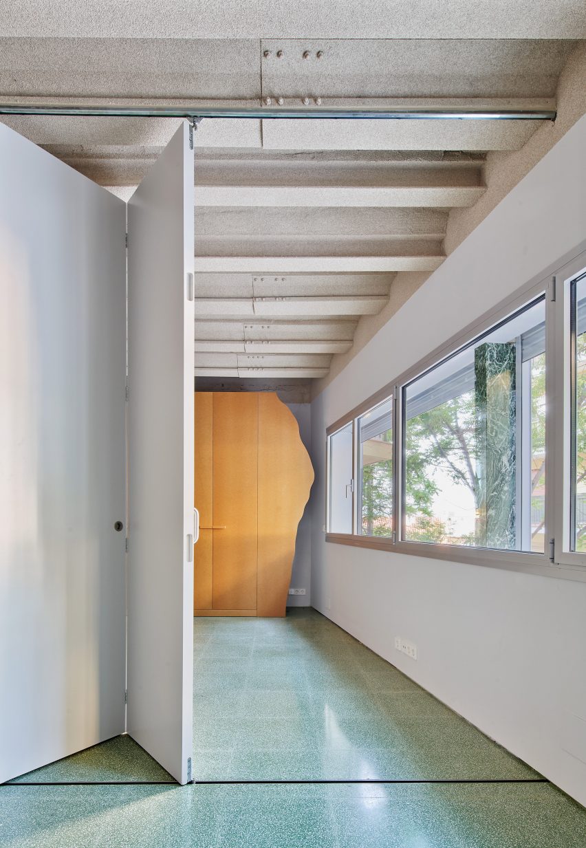 First floor living space with partition