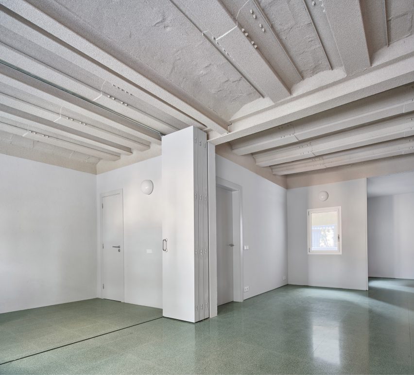 First floor living space with partition