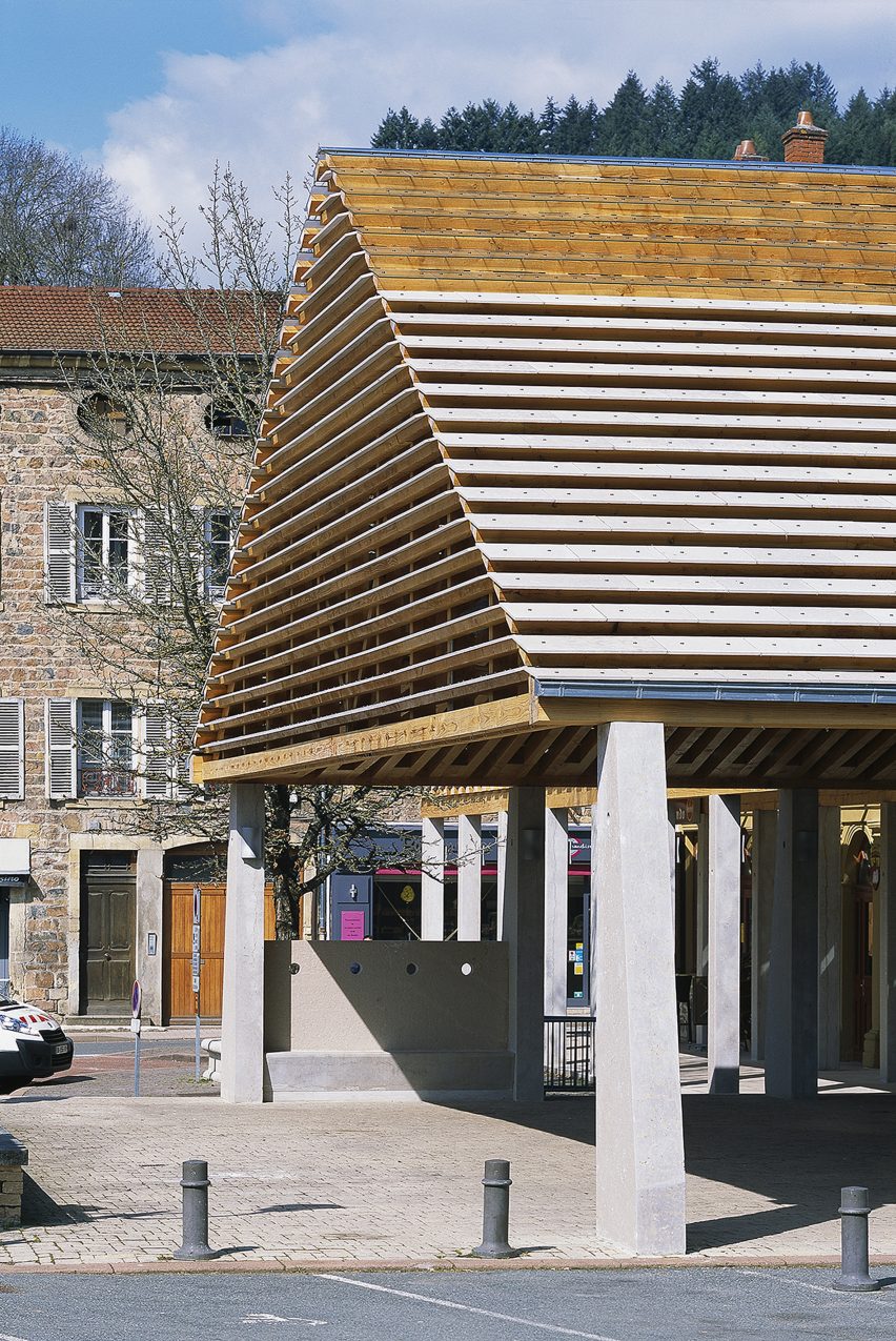 Lamure-Sur-Azergues covered market by Elisabeth Polzella
