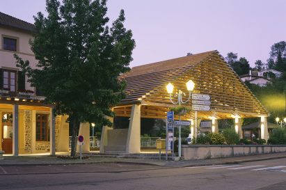 Lamure-Sur-Azergues covered market by Elisabeth Polzella