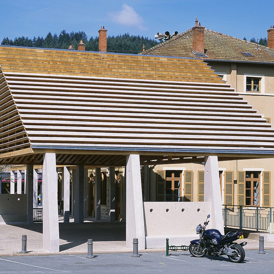 Lamure-Sur-Azergues covered market by Elisabeth Polzella
