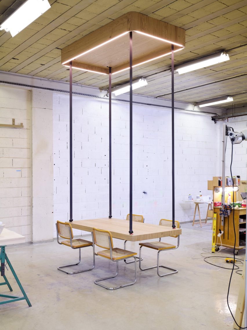 JCPCDR Architecture constructs Flying Table with seat belt-like mechanism