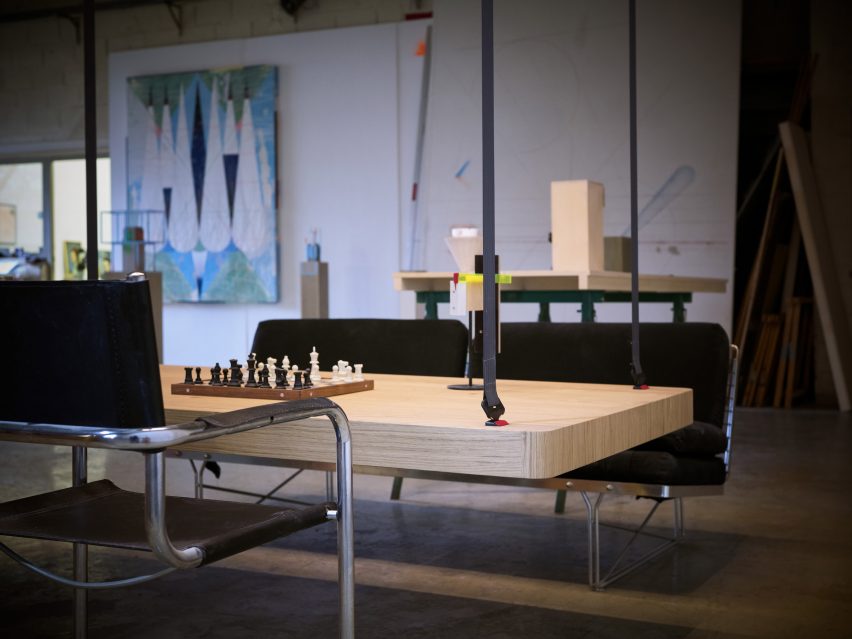 JCPCDR Architecture constructs Flying Table with seat belt-like mechanism