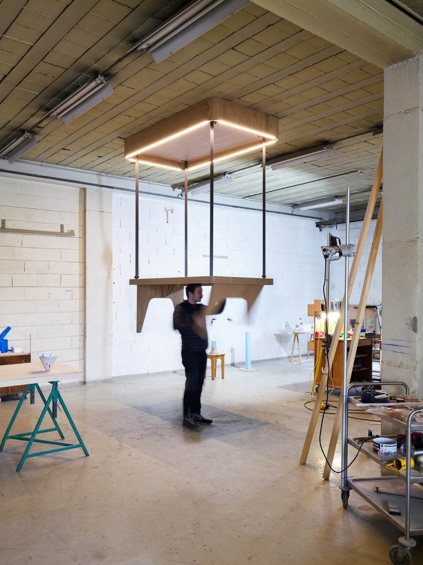 JCPCDR Architecture constructs Flying Table with seat belt-like mechanism