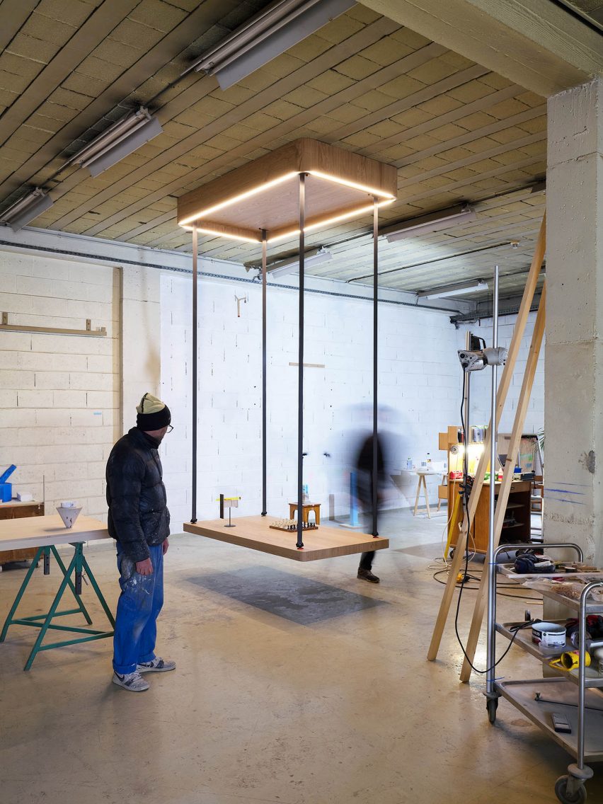 JCPCDR Architecture constructs Flying Table with seat belt-like mechanism