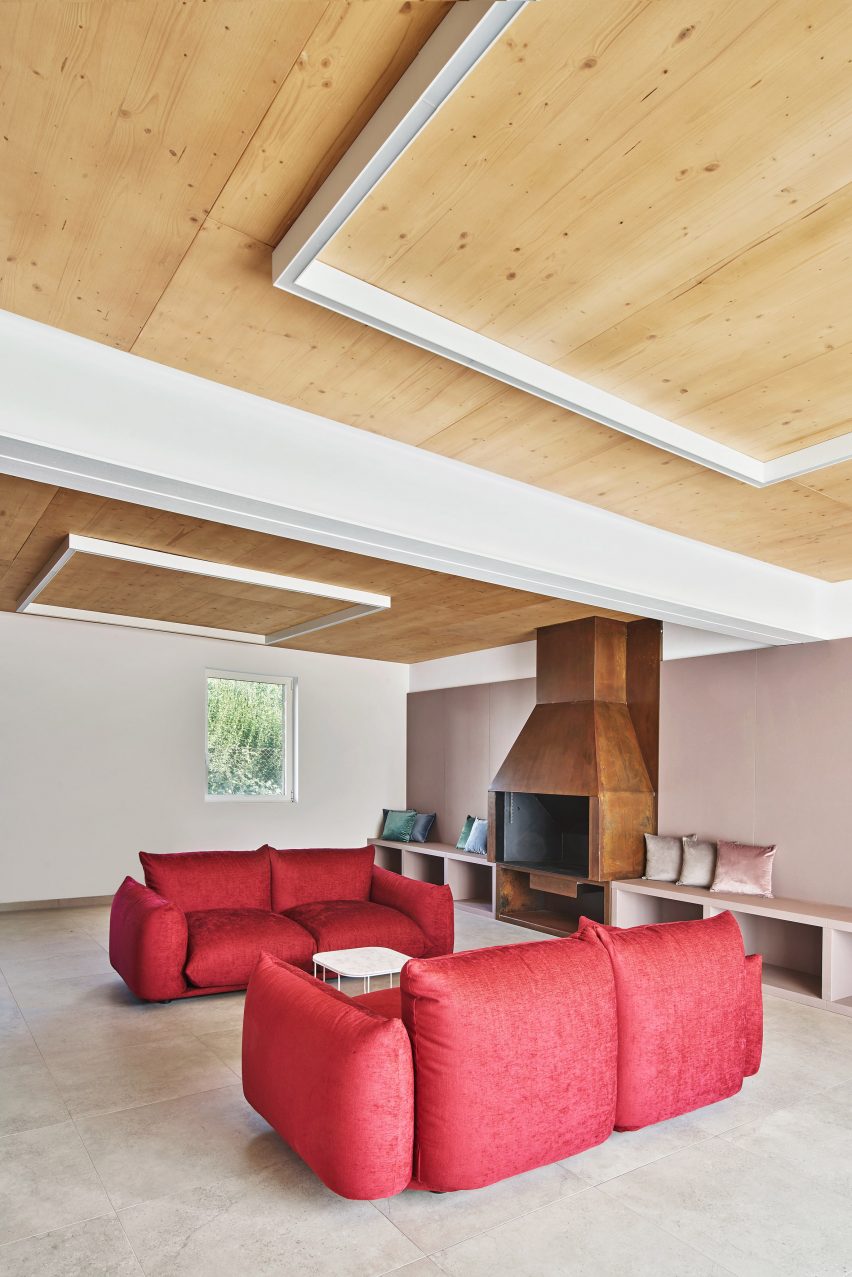 Gallery House by Raúl Sánchez Architects living room