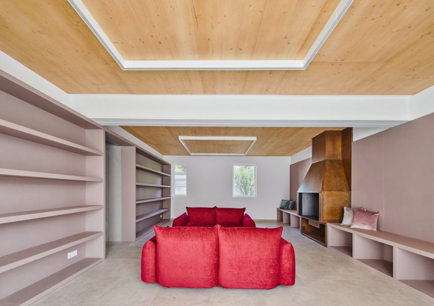 Gallery House by Raúl Sánchez Architects living room