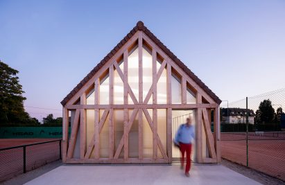 Garden Tennis Club of Cabourg by Lemoal Lemoal Architectes 