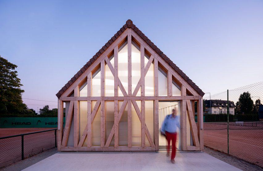 Garden Tennis Club of Cabourg by Lemoal Lemoal Architectes 