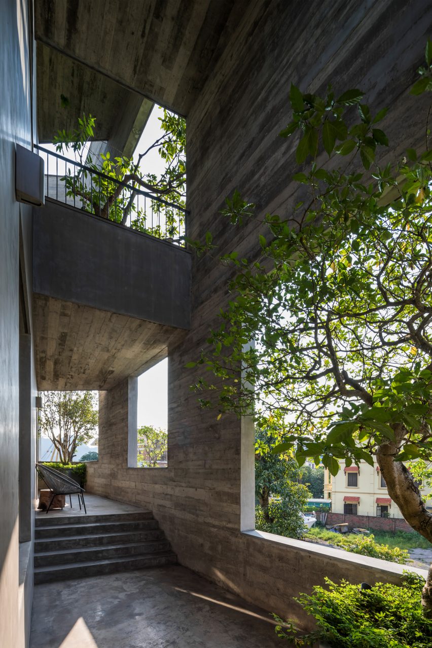 Ha Long House interior