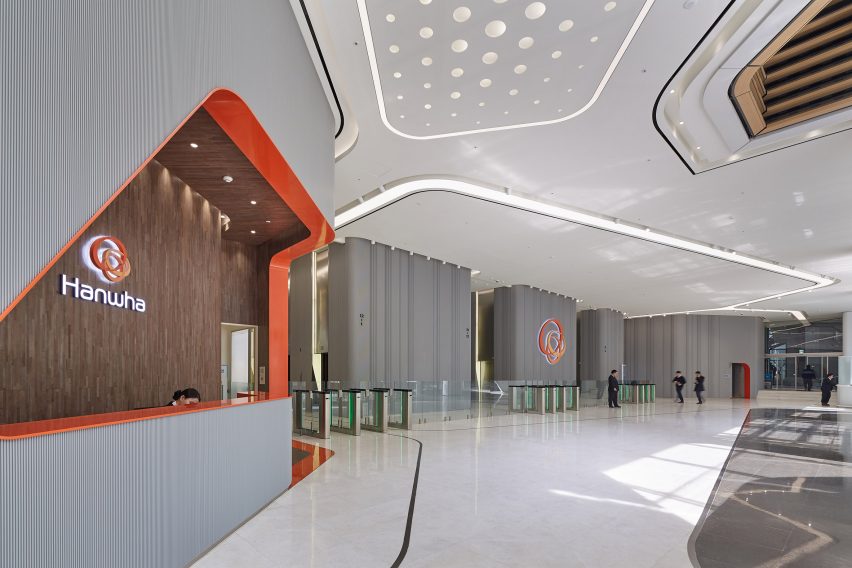 Hanwha Headquarter Office Tower Remodelling by UNStudio