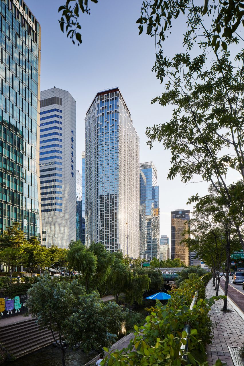 Hanwha Headquarter Office Tower Remodelling by UNStudio