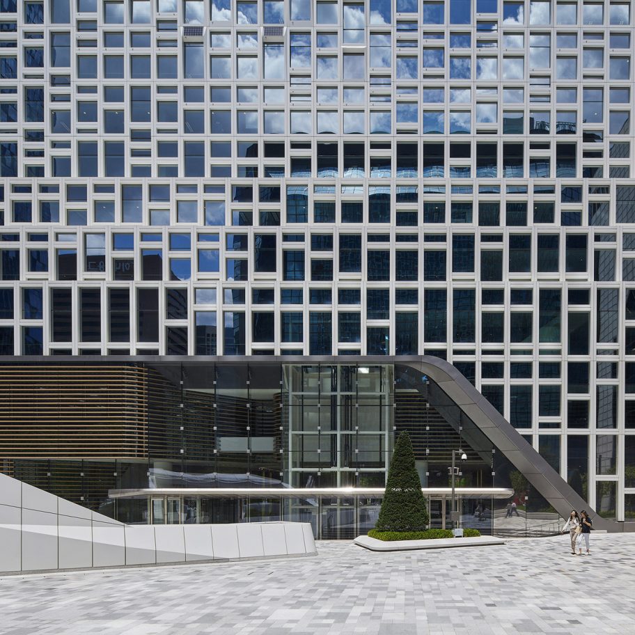 UNStudio renovates and reclads fully occupied Seoul office tower