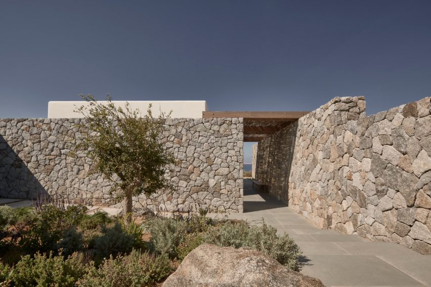 Villa Mandra by K-Studio