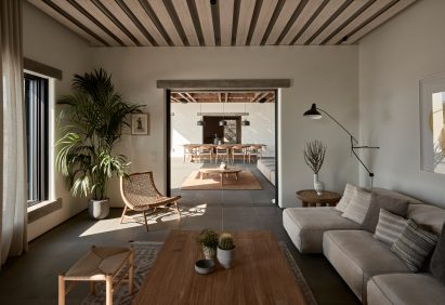 Villa Mandra by K-Studio