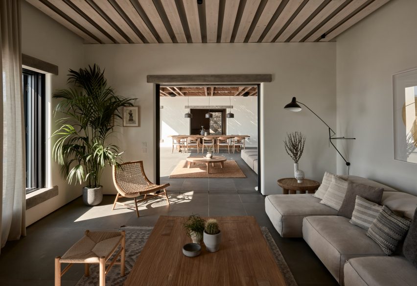 Villa Mandra by K-Studio