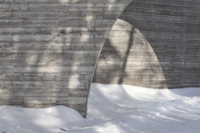 Entre les lignes by Luca Fortin