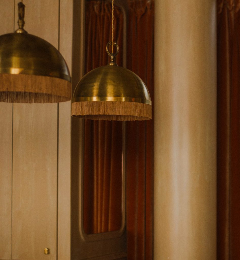 Nolinski restaurant in Paris, designed by John Whelan