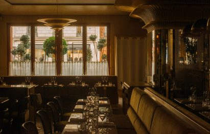 Nolinski restaurant in Paris, designed by John Whelan