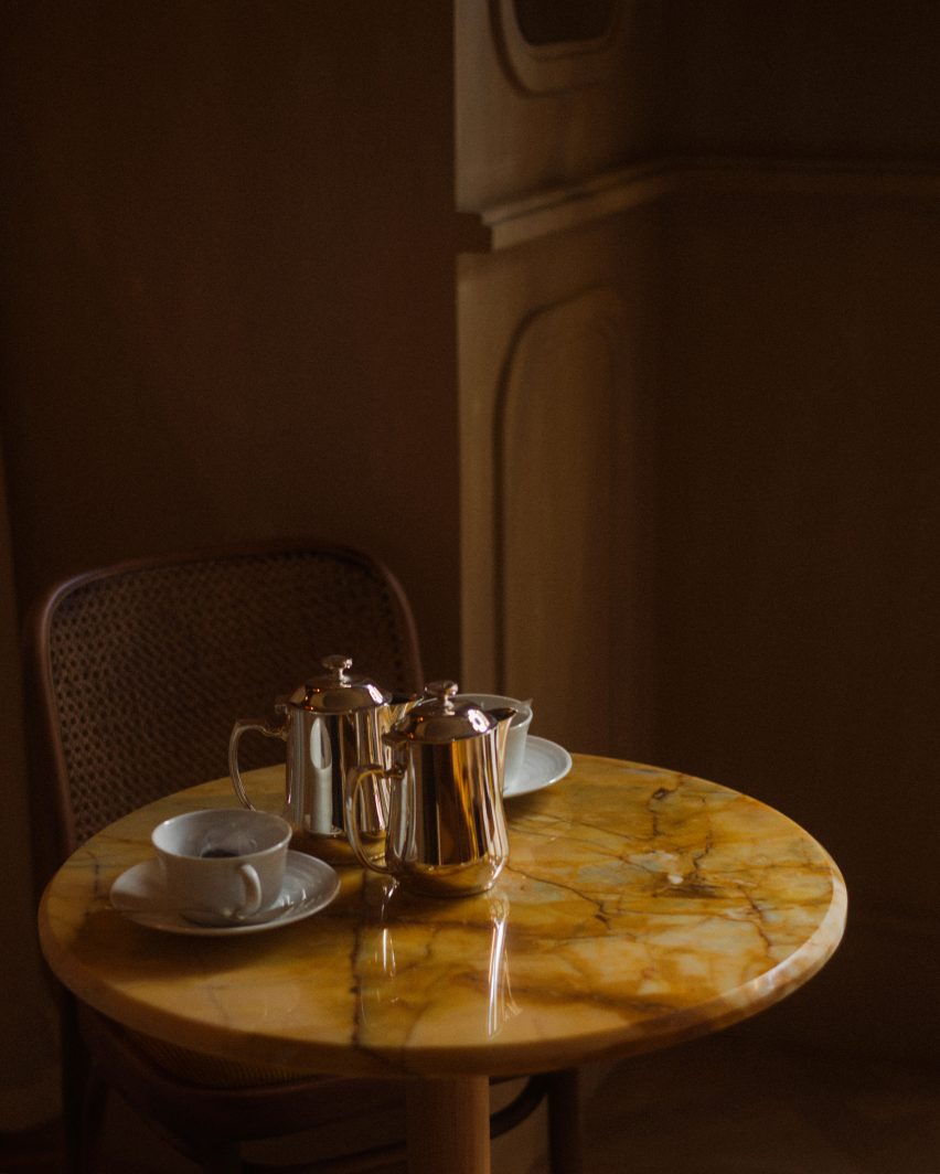 Nolinski restaurant in Paris, designed by John Whelan