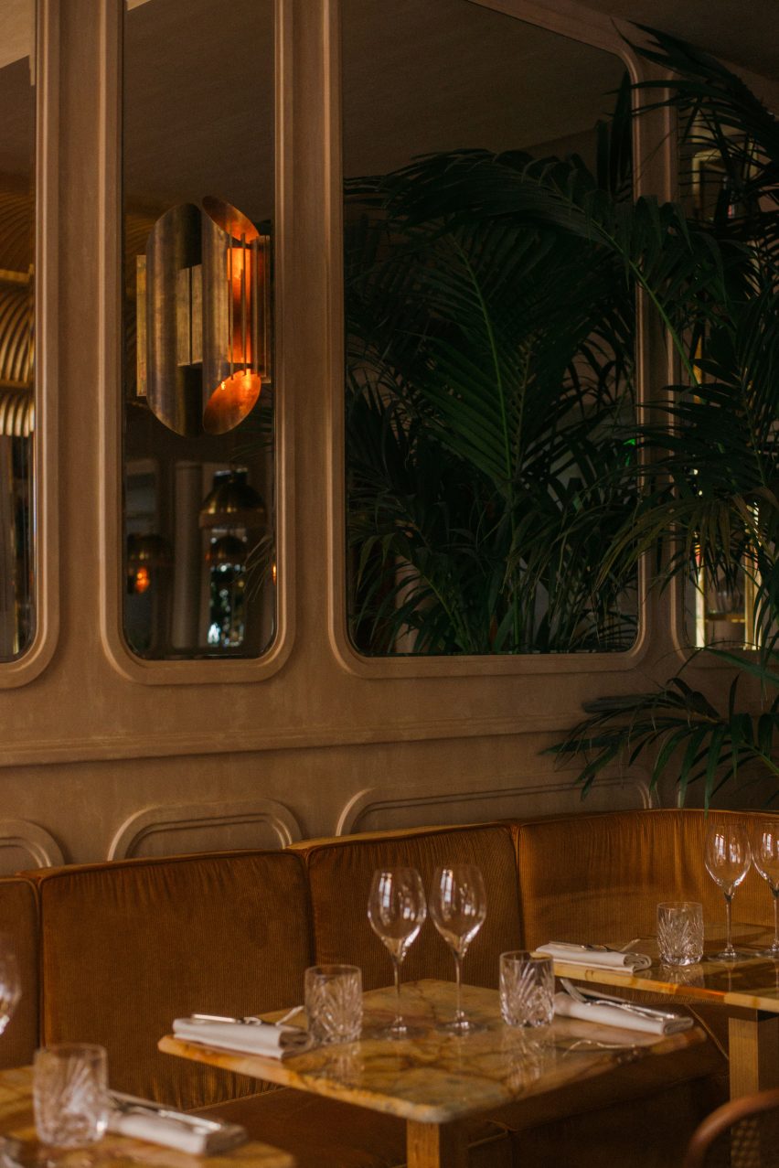 Nolinski restaurant in Paris, designed by John Whelan