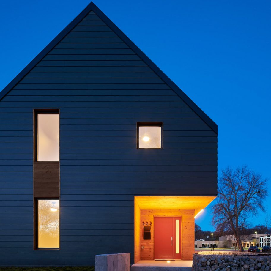 Passive House by Robert Arlt