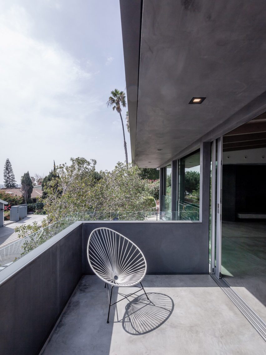 Ramar Residence and Studio by Saez Pedraja