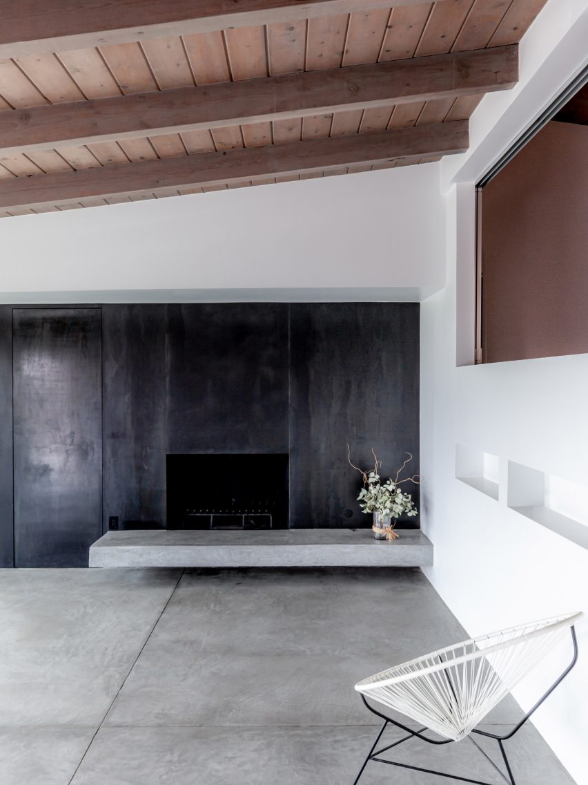 Ramar Residence and Studio by Saez Pedraja