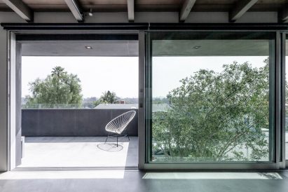 Ramar Residence and Studio by Saez Pedraja