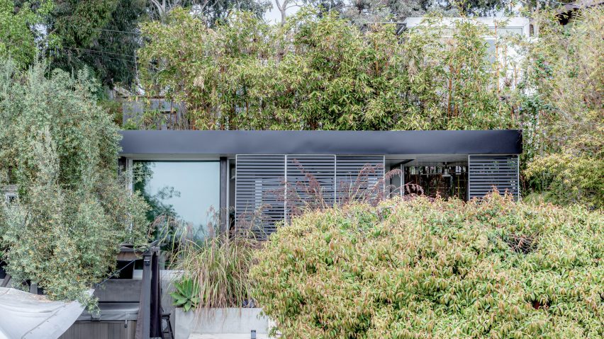 Ramar Residence and Studio by Saez Pedraja