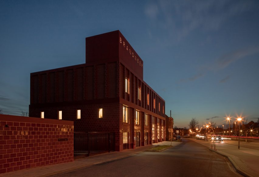 Fire Station Wilrijk by Happel Cornelisse Verhoeven