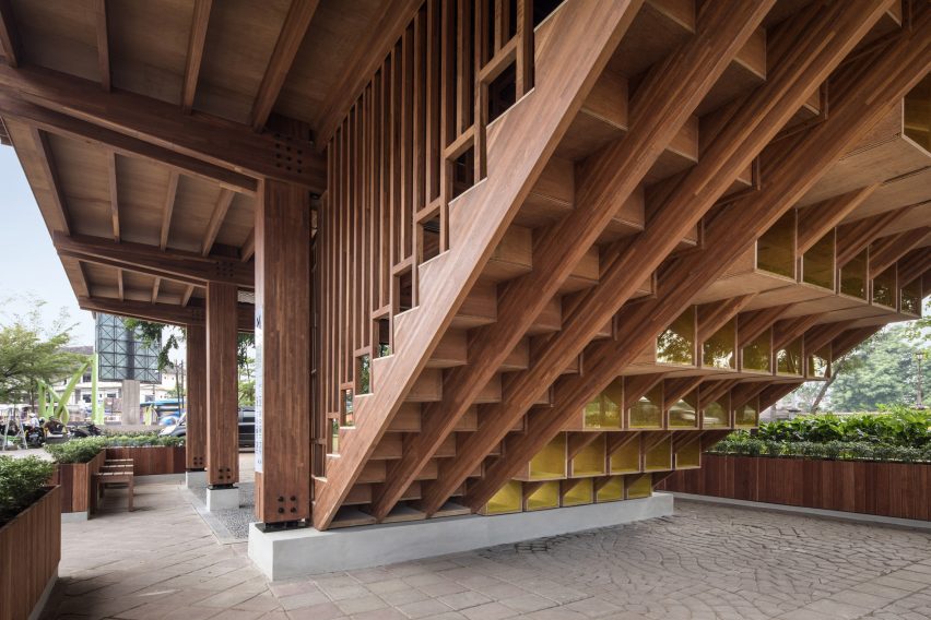 Microlibrary Warak Kayu by Shau