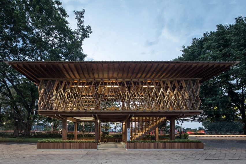 Microlibrary Warak Kayu by Shau
