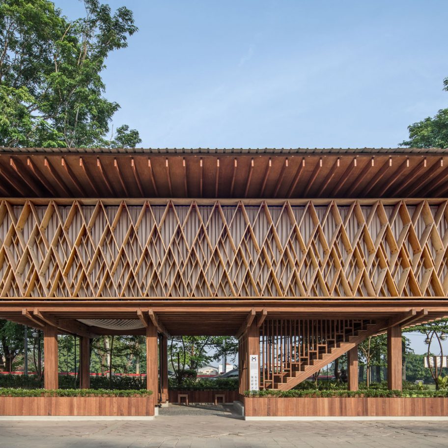 Microlibrary Warak Kayu by Shau
