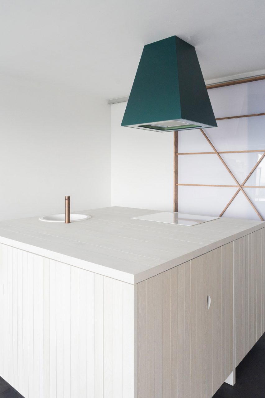 Spinmolenplein apartment by Jürgen Vandewalle