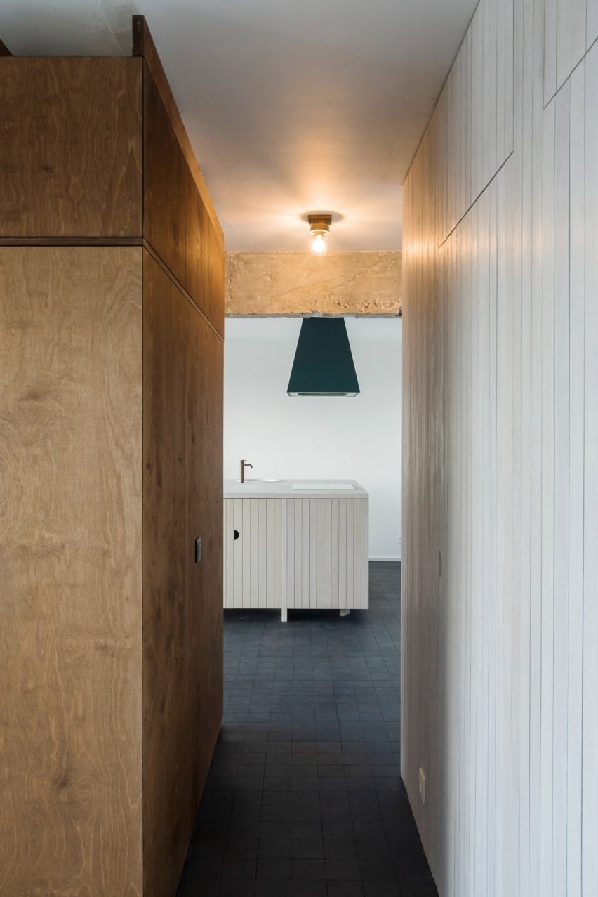 Spinmolenplein apartment by Jürgen Vandewalle