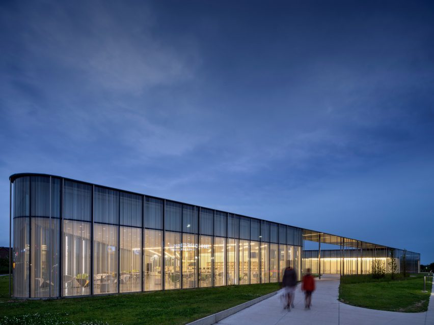 Springdale Library by RDH Architects