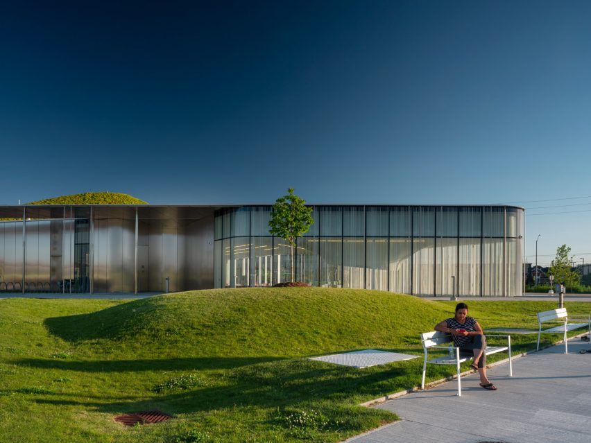 Springdale Library by RDH Architects
