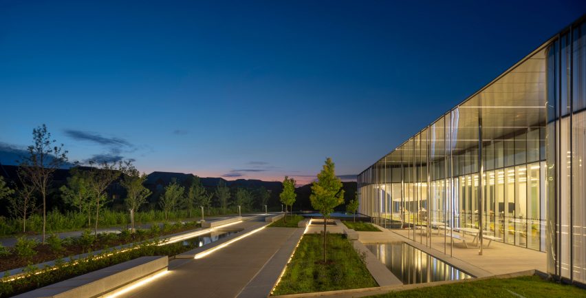 Springdale Library by RDH Architects