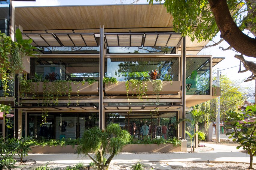 The Athletic Center by Studio Saxe