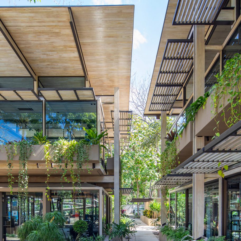 The Athletic Center by Studio Saxe