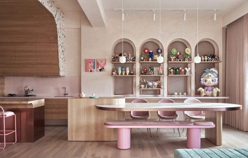 Cats' Pink House by KC Design Studio