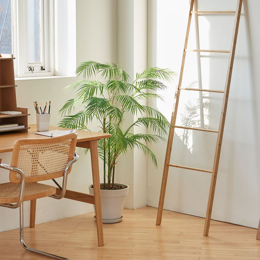 Dezeen x Samsung Out of the Box Competition