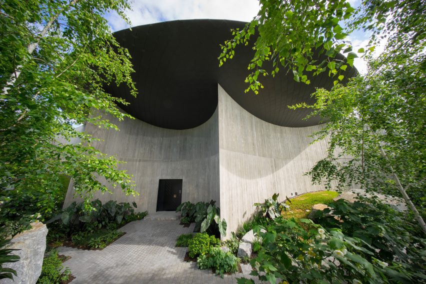 Towers Road House by Wood Marsh