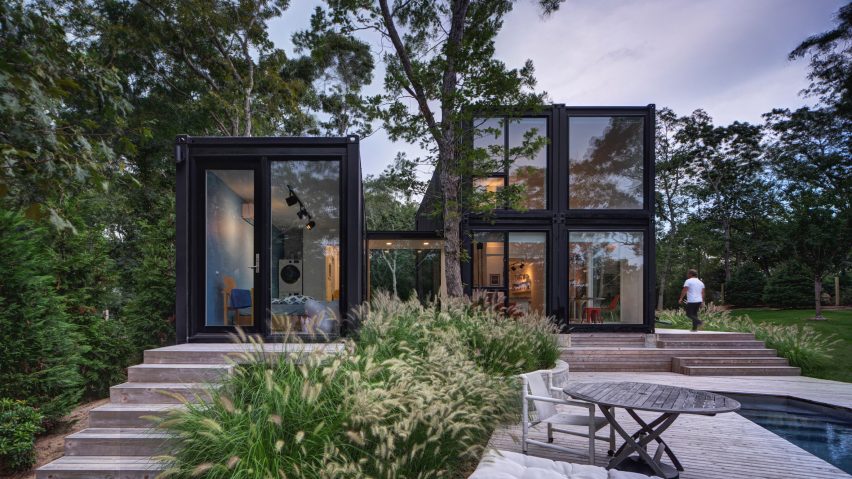 Amagansett Modular House by MB Architecture